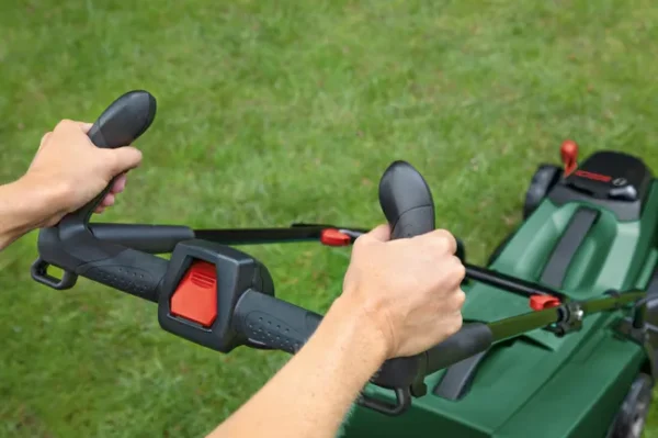 Tondeuse sur batterie BOSCH CityMower 18V-32 sans-fil avec 1 batterie 18V 4,0Ah – Image 6