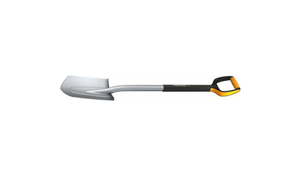 Beche bord pointu M avec tete/manche en Acier - Fiskars 131482 Xact