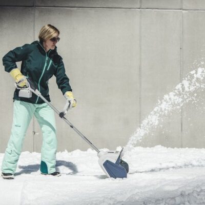 PELLE DE DÉNEIGEMENT À BATTERIE TURBOPELL