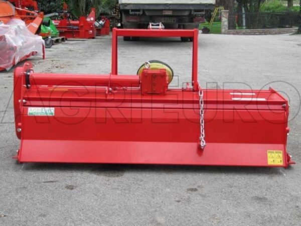 Fraise pour tracteur série médium AgriEuro UR 204 – cardan à friction professionnel – Image 3