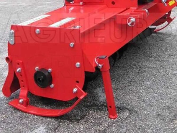 Fraise à tracteur série medium avec déport mécanique Agrieuro UR 168 – Image 3