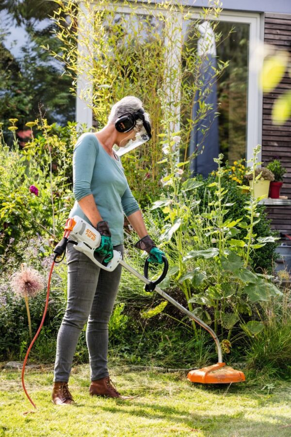 COUPE-BORDURE ÉLECTRIQUE STIHL FSE 60 – Image 2